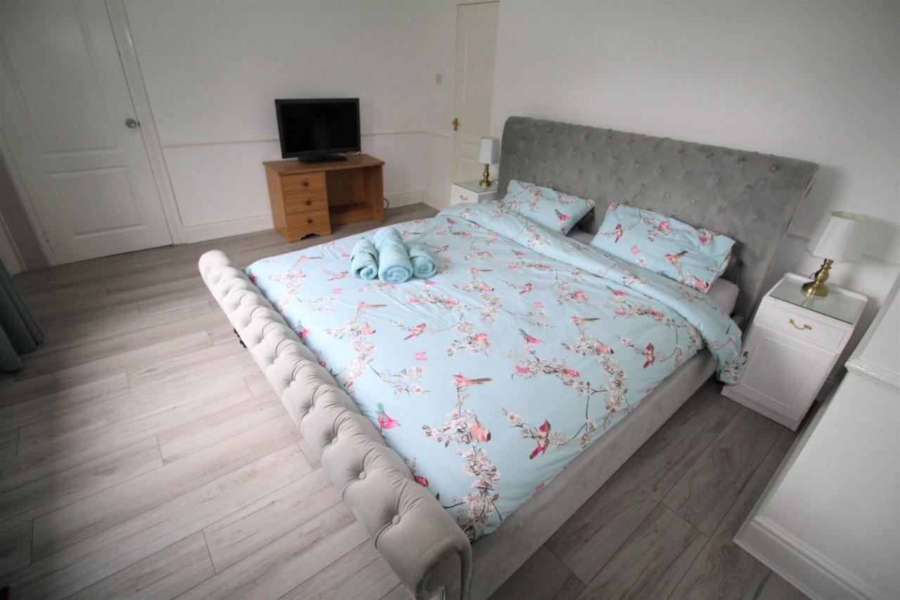 Whitley Bay - Sleeps 6 - Refurbished Throughout - Fast Wifi - Dogs Welcome Exterior foto