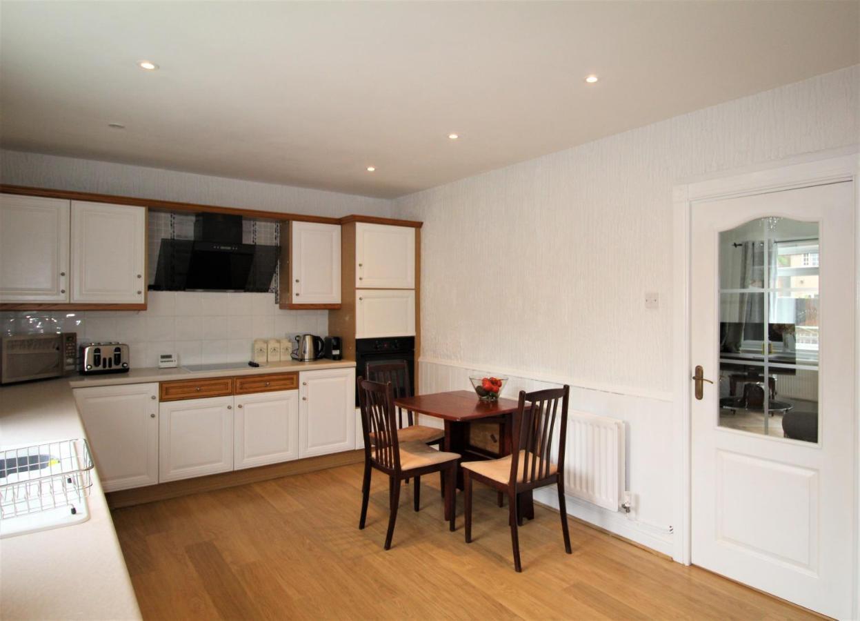 Whitley Bay - Sleeps 6 - Refurbished Throughout - Fast Wifi - Dogs Welcome Exterior foto